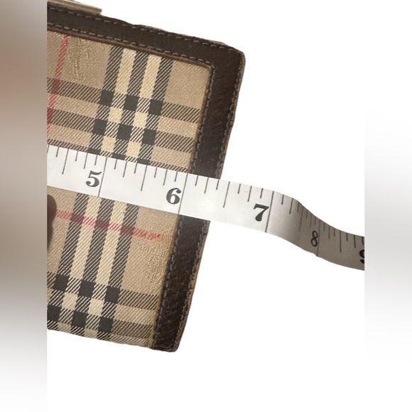 Burberry Vintage Kisslock Nova Check Beige Canvas Leather Wallet - Picture 9 of 10